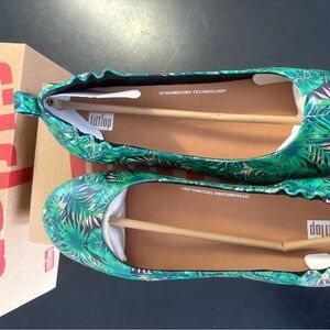 FitFlop Women's Tropical Green Flats